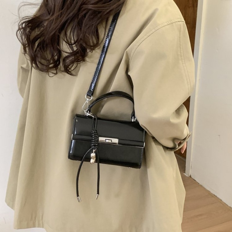 High End Leather Luxury Fashio - Vintage Fashion In Paris ulasan dan harga