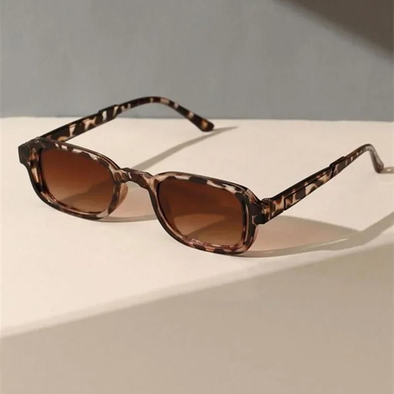 Luxurious Rectangle Sunglasses - Vintage Fashion Brands ulasan dan harga
