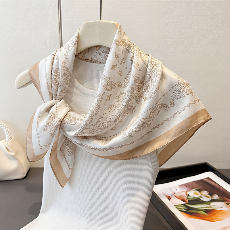 Vintage Beige Paisley Print Sq - Vintage Fashion Ai ulasan dan harga